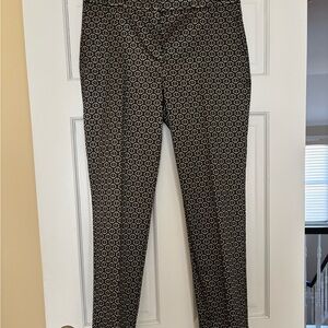 Chico's Black and White Patterned Ankle Pants